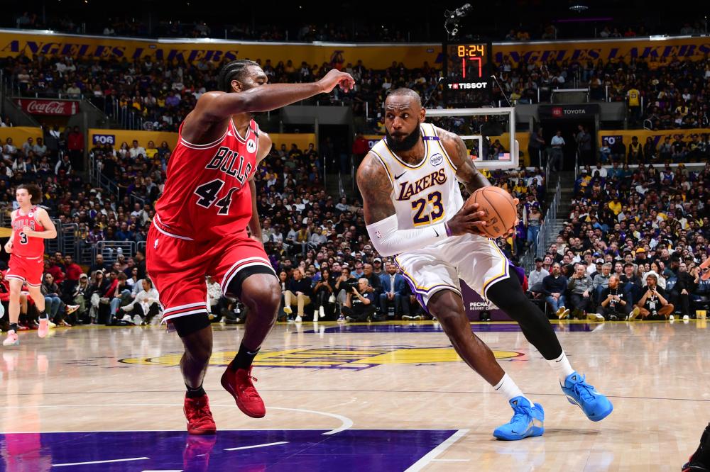 纵观整个下 纵观整个下